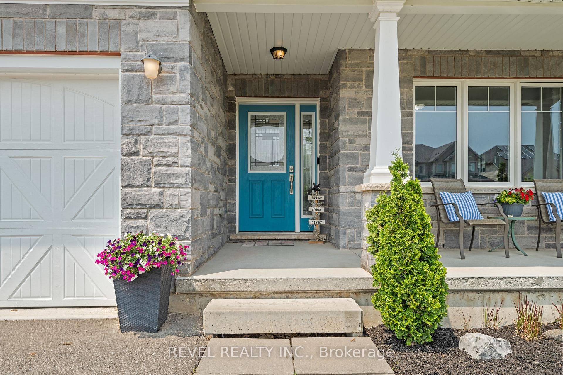 45 Roselawn Crescent photo 4