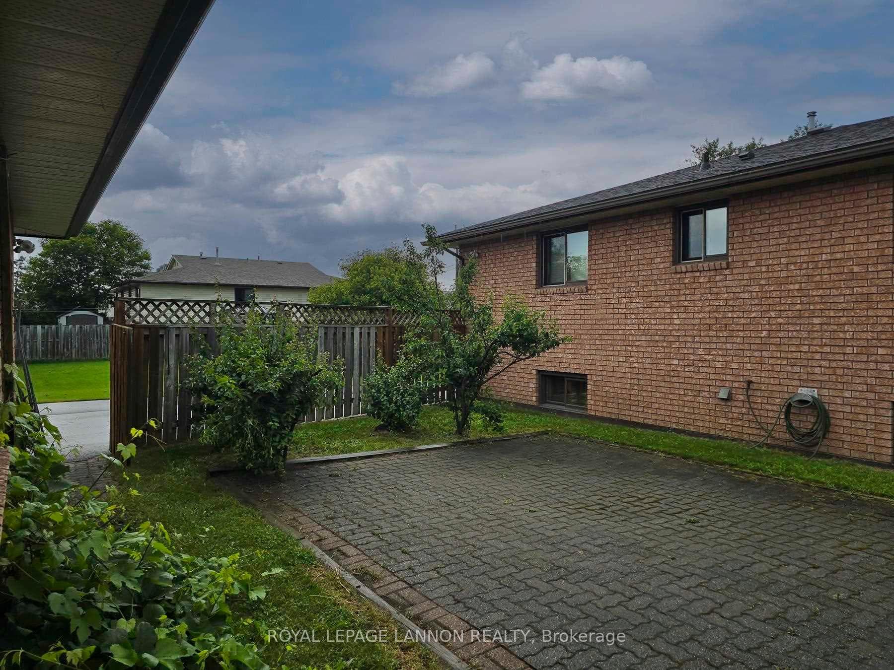 1801 Frederica Street photo 25
