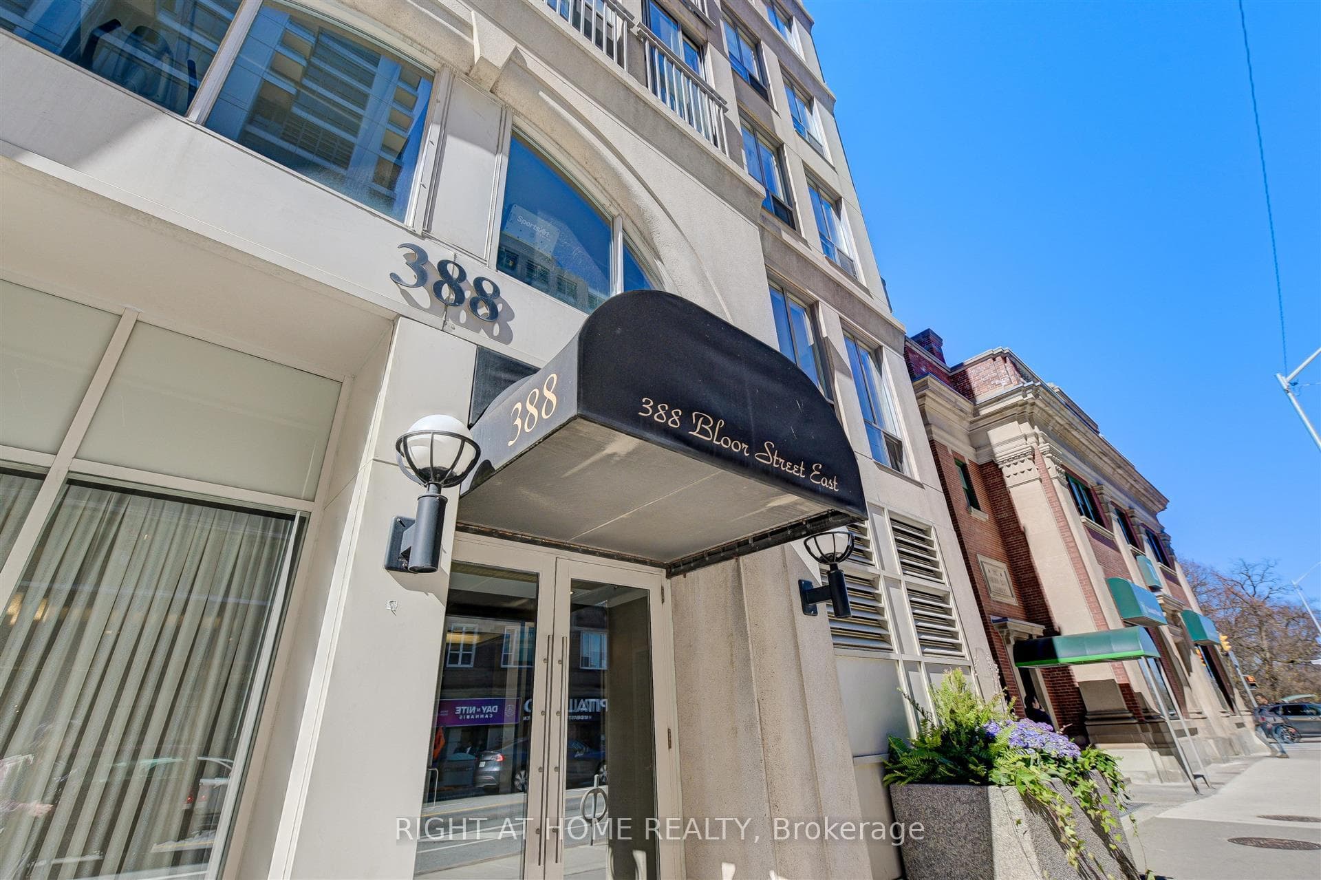388 Bloor Street Unit 507 photo 19