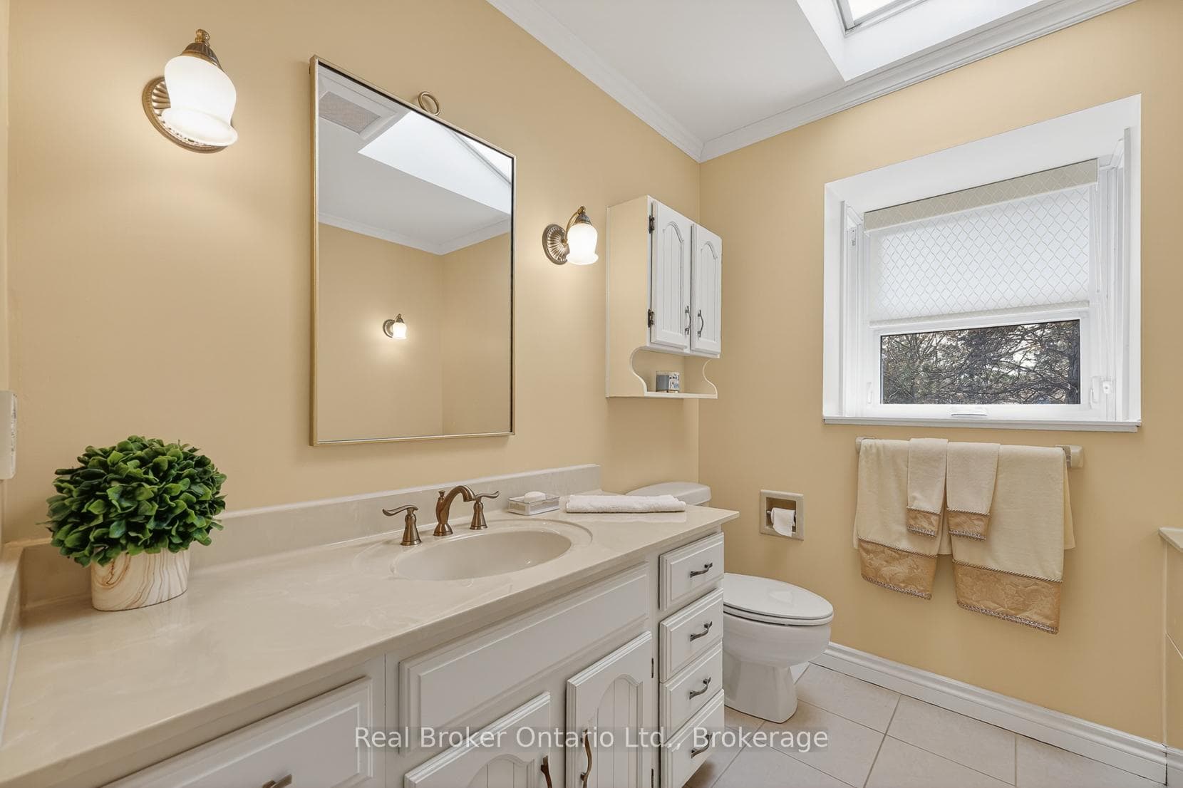 16 Vimy Place photo 34