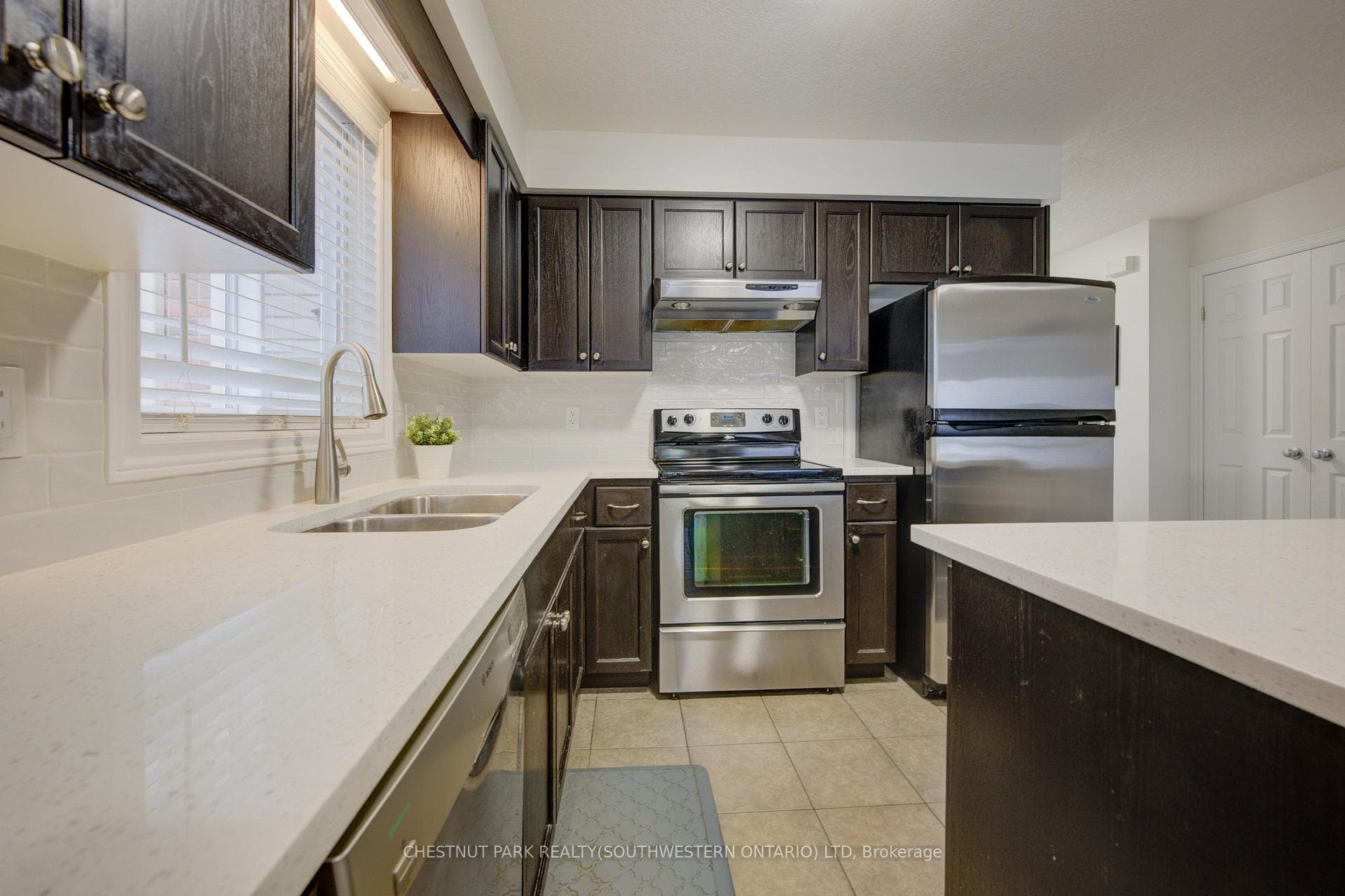 93 Upper Mercer Street photo 18