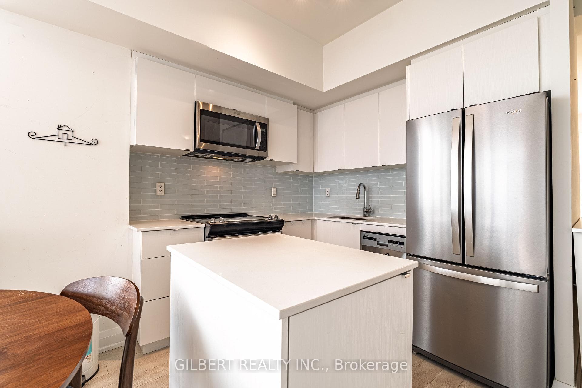 1461 Lawrence Avenue Unit 1810 photo 7