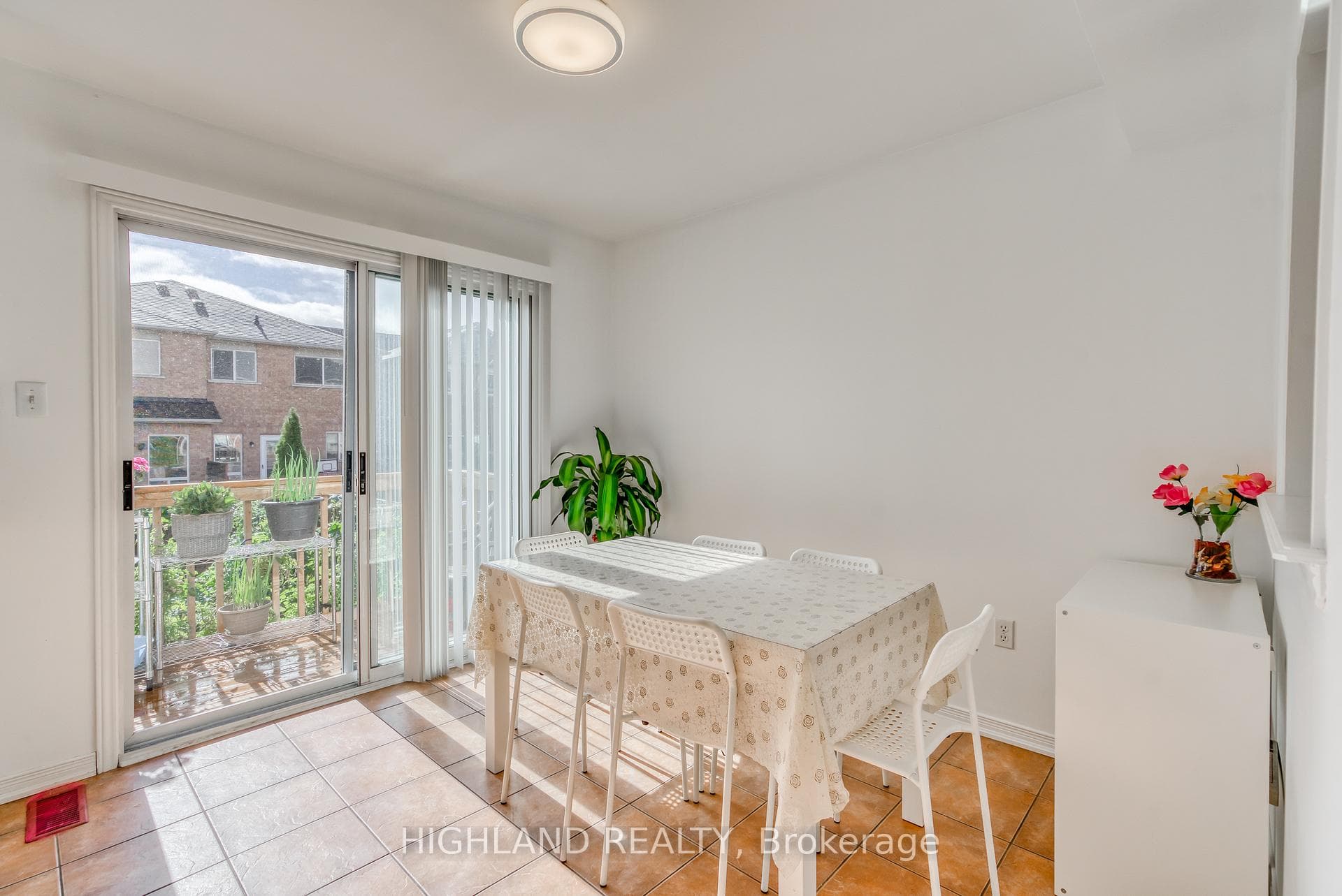 3904 Stardust Drive photo 9