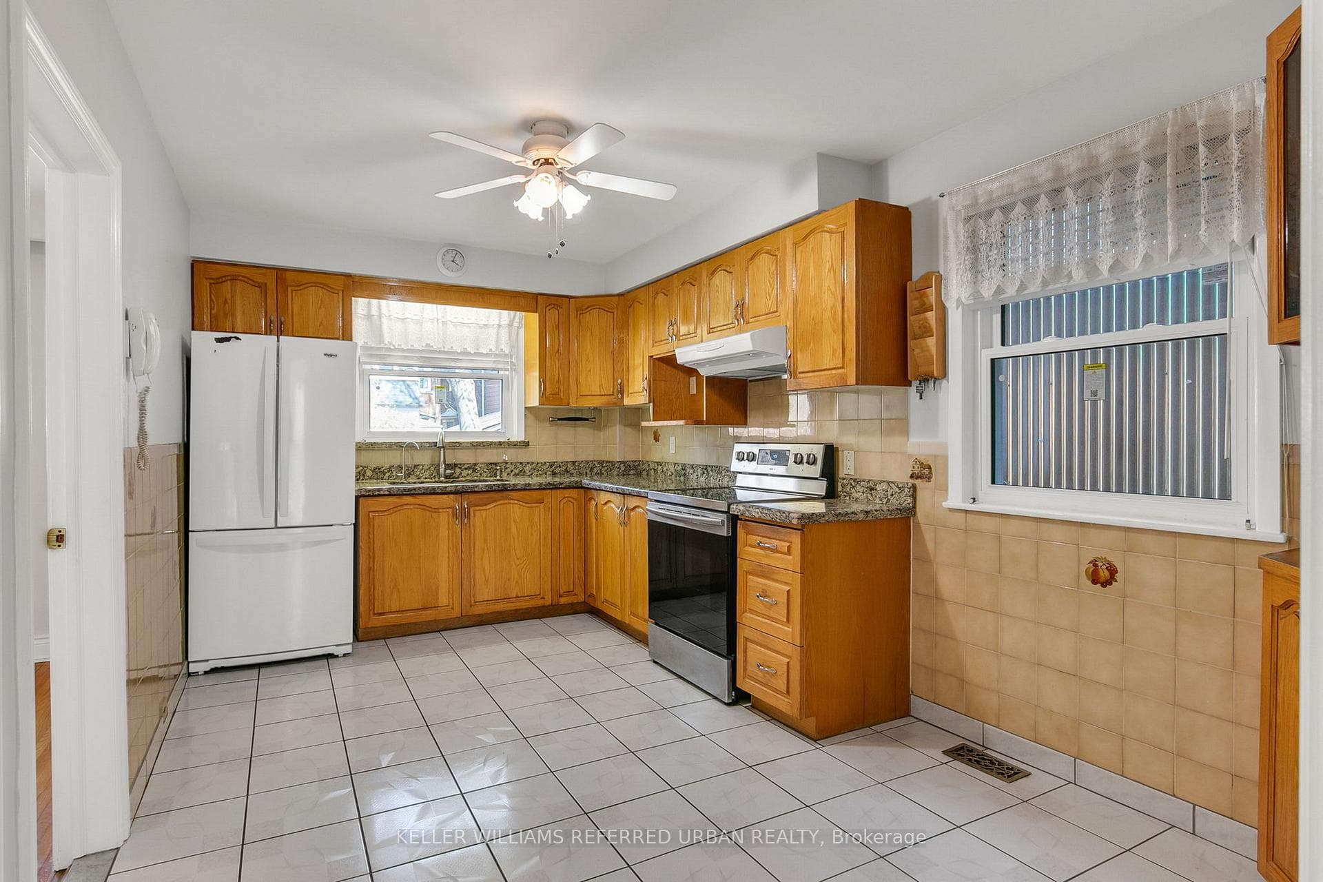 663 Brock Avenue photo 15
