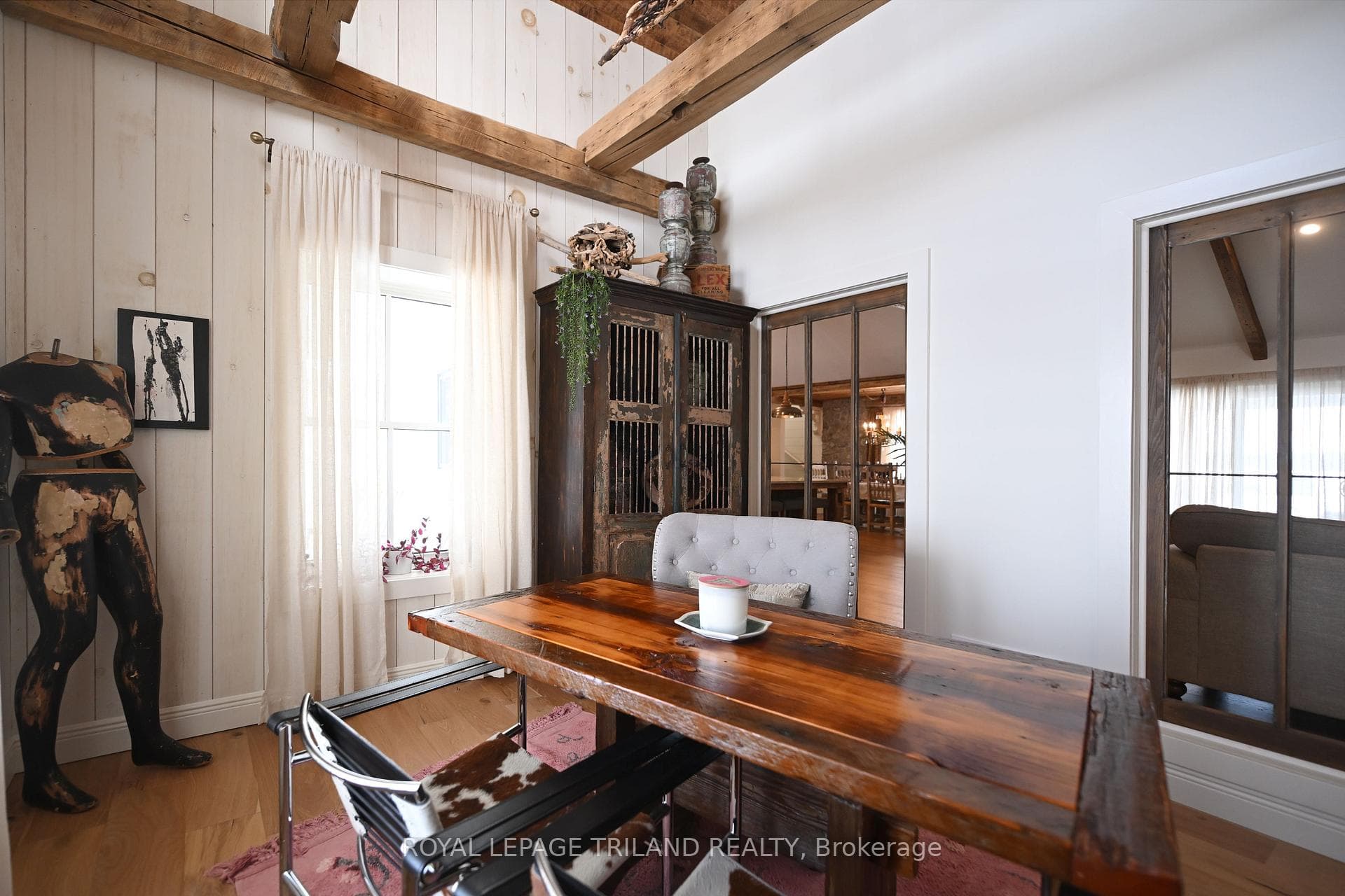 5540 Carriage Road photo 25