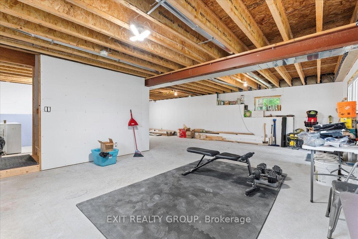 129 Viewmount Avenue photo 33