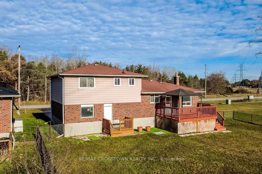 169 Oriole Drive photo 3