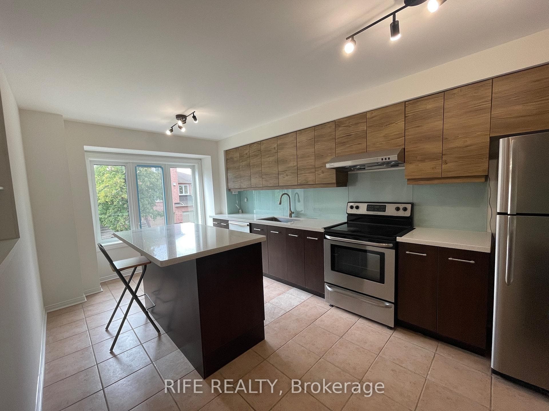 68 Rougehaven Way photo 4