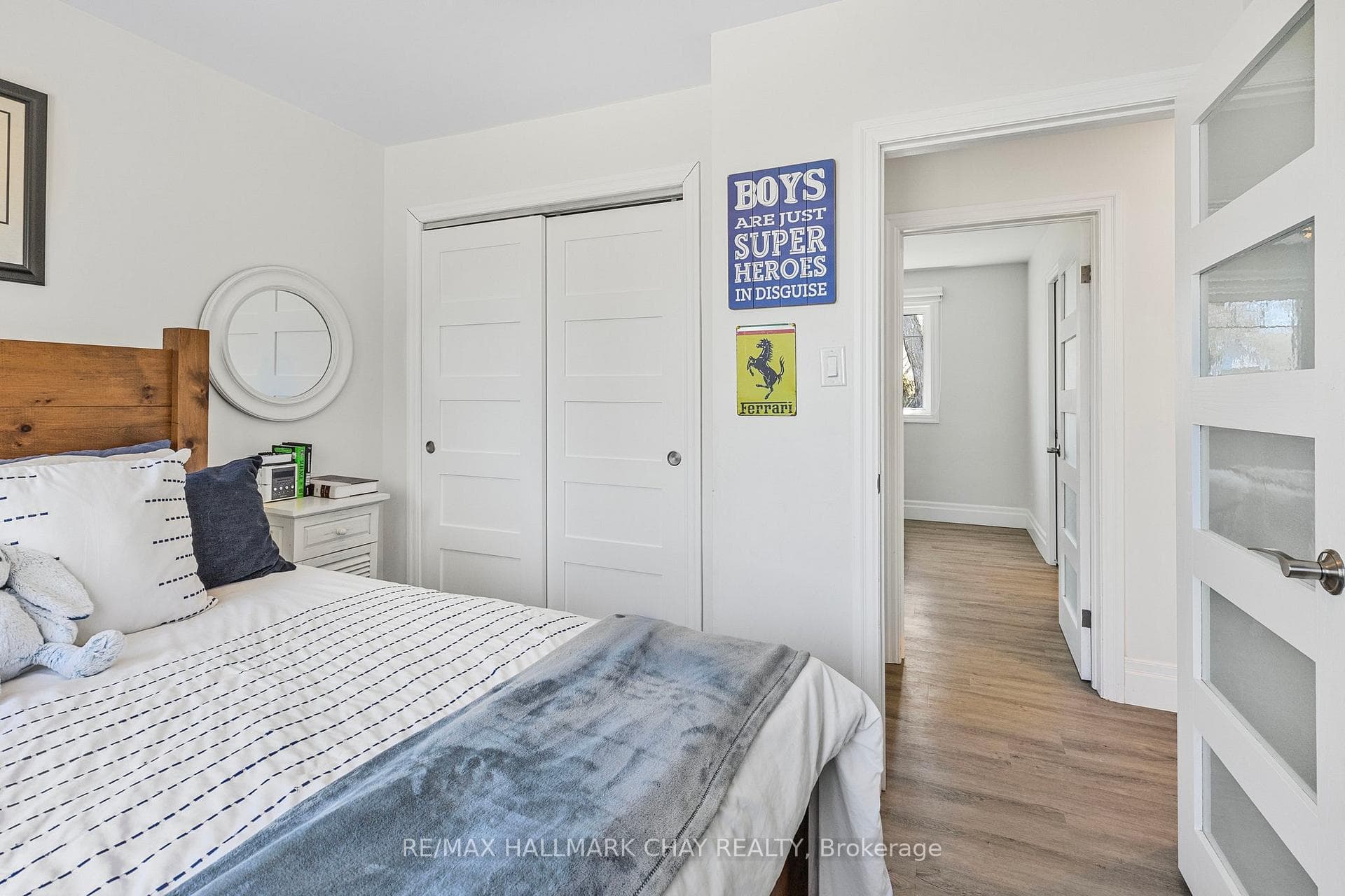 254 Wellington Street photo 17