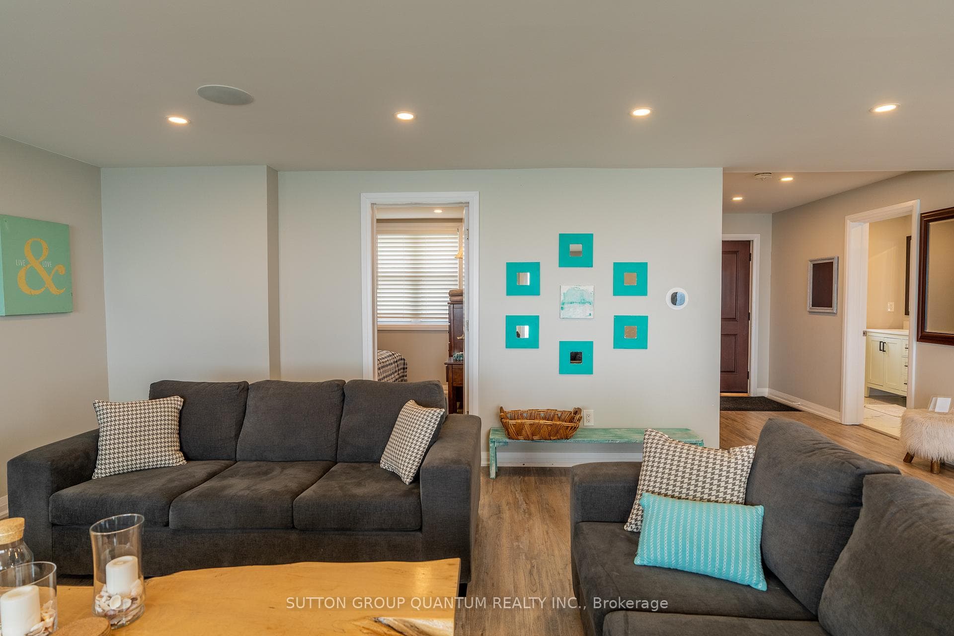 2118 Lakeshore Road photo 19
