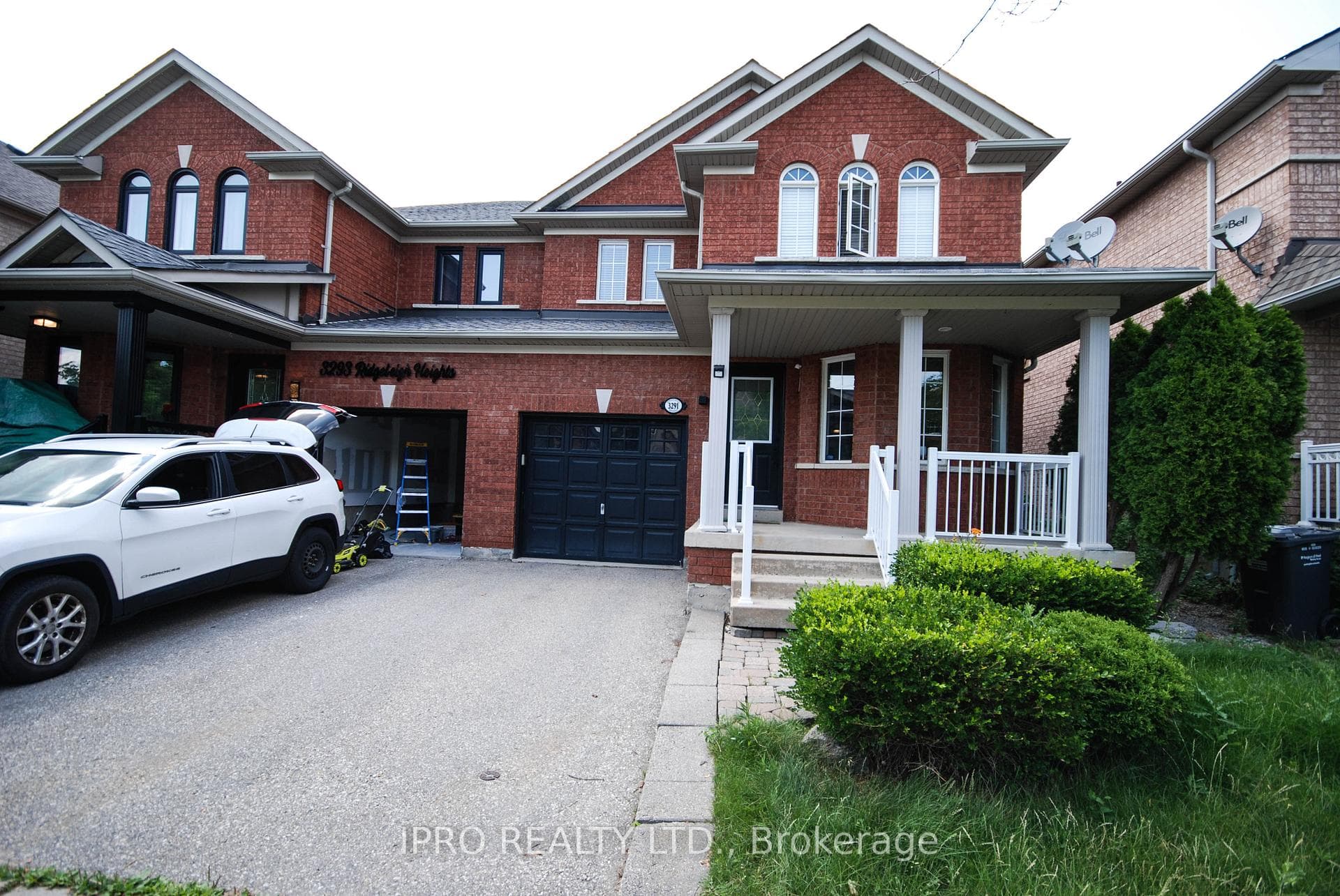 3291 Ridgeleigh Heights photo 1