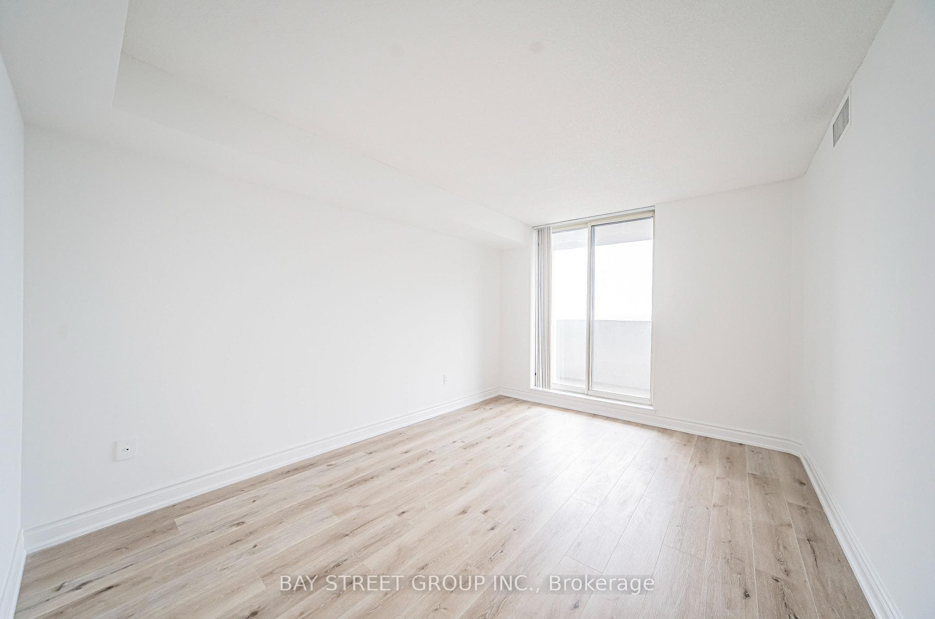 330 Rathburn Road Unit 1810 photo 13