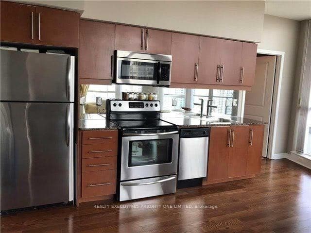 2885 Bayview Avenue Unit 1505 photo 9