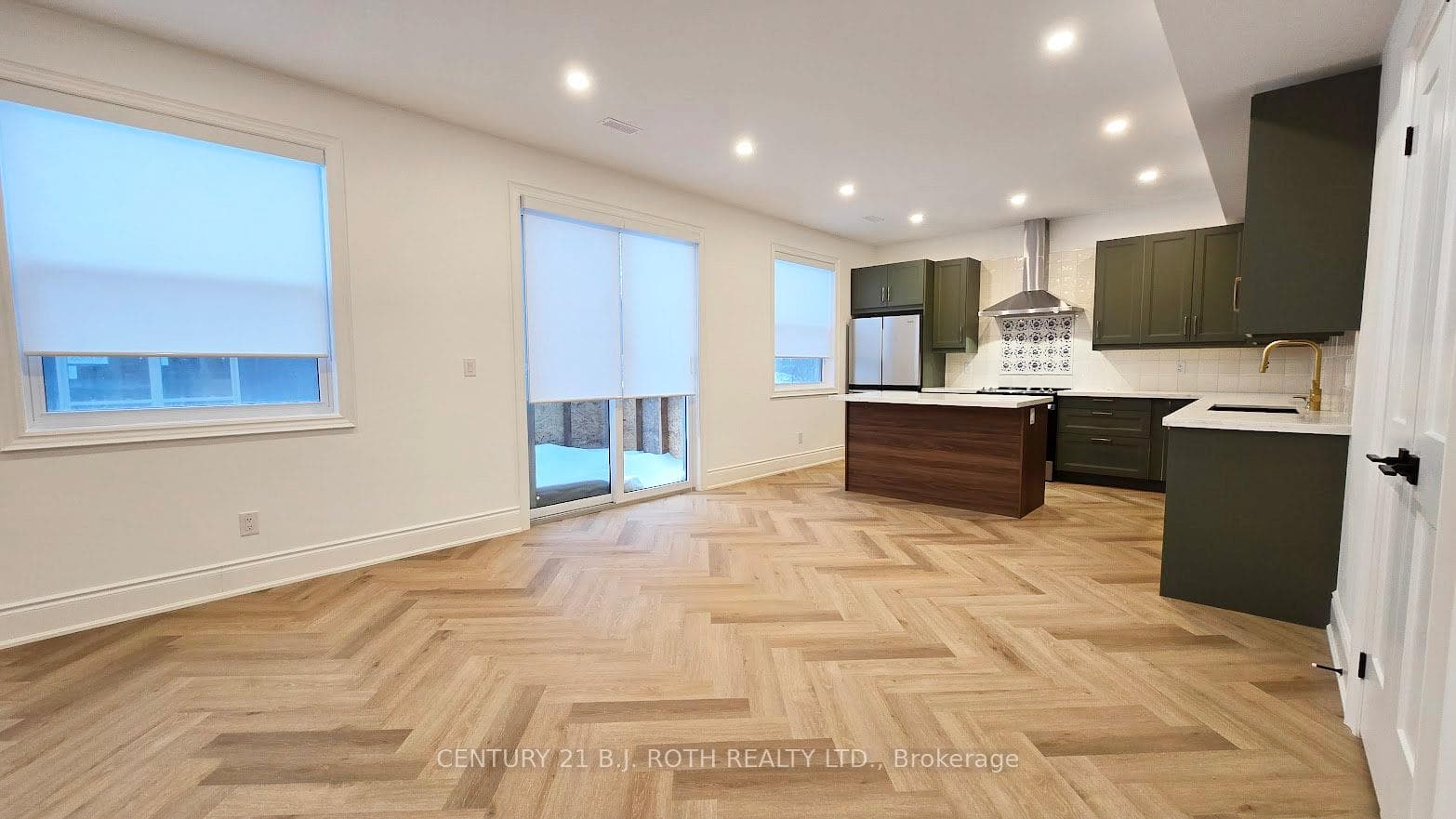 42 Calverley Street Unit Upper photo 4