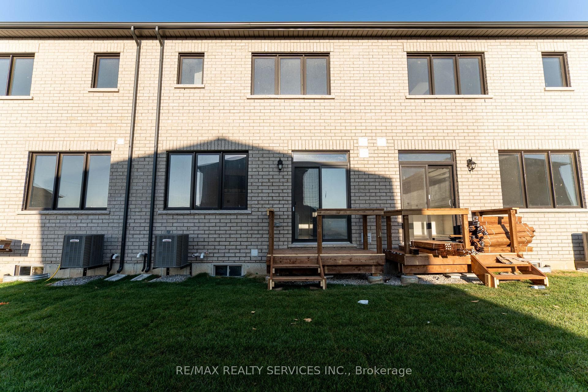 95 Granville Crescent photo 48