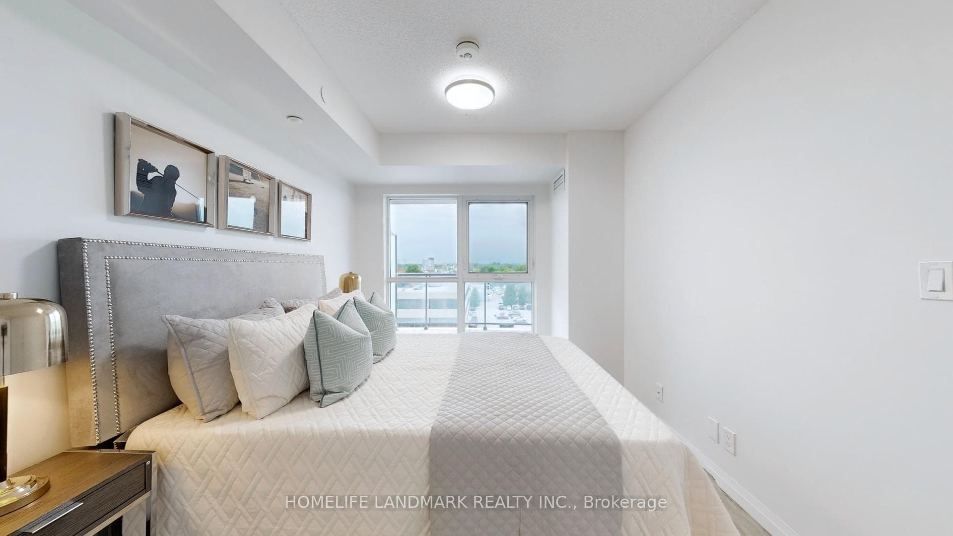 2150 LAWRENCE Avenue Unit 808 photo 19