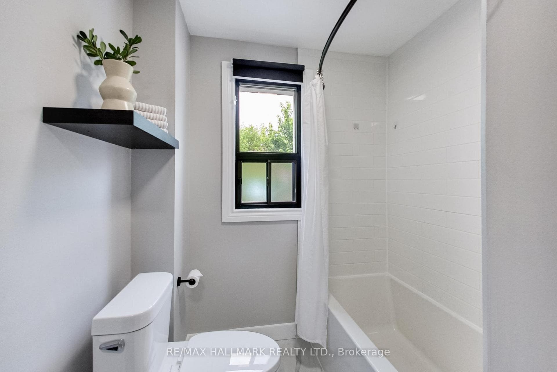 68 Valhalla Boulevard photo 23