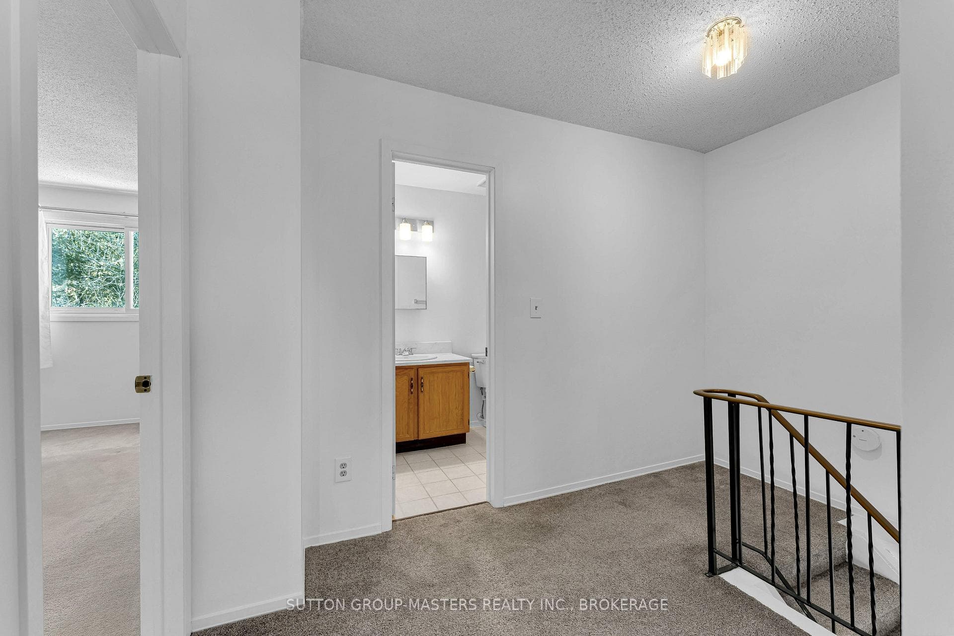 734 Cedarwood Drive photo 34