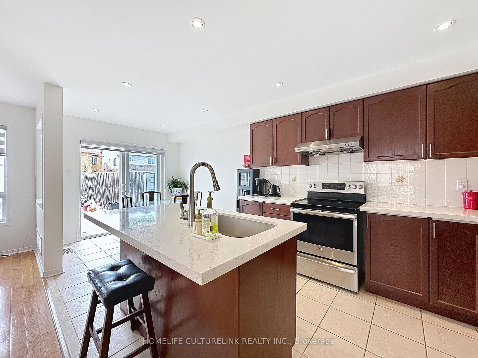 20 Anita Drive photo 13