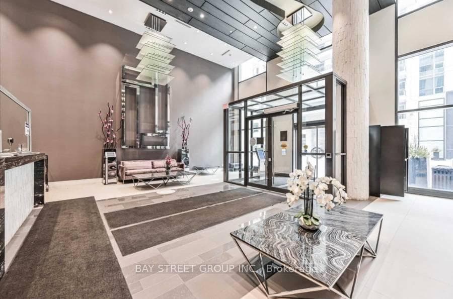 9201 Yonge Street Unit Nw1103 photo 12