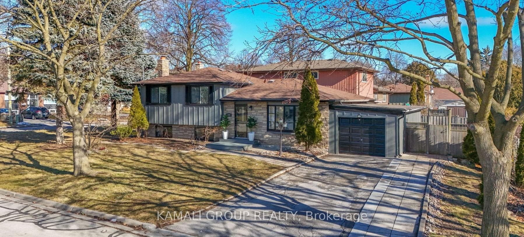389 Keewatin Street Unit Bsmt photo 1