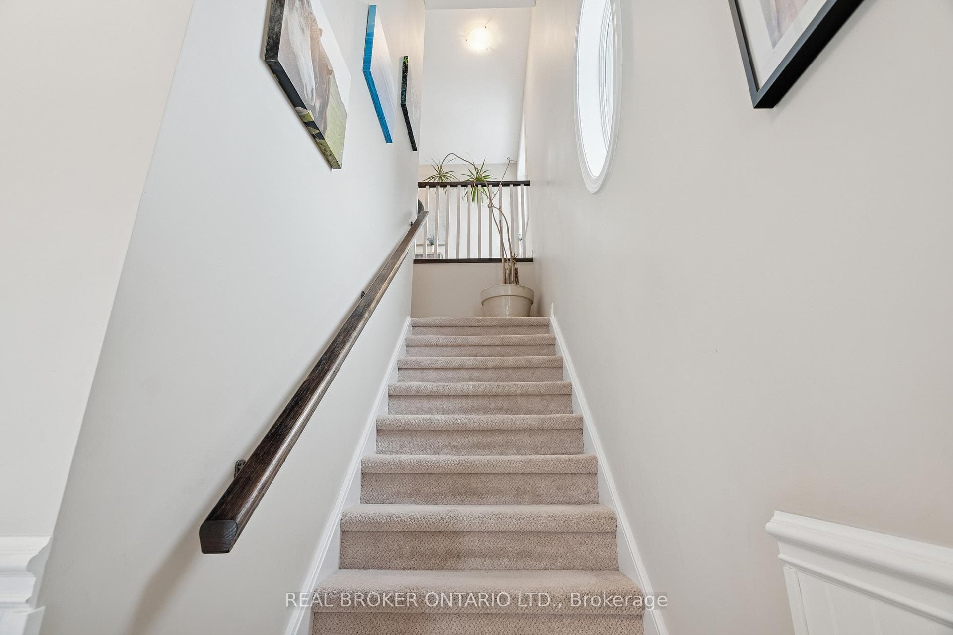 10 Chestnut Drive photo 23