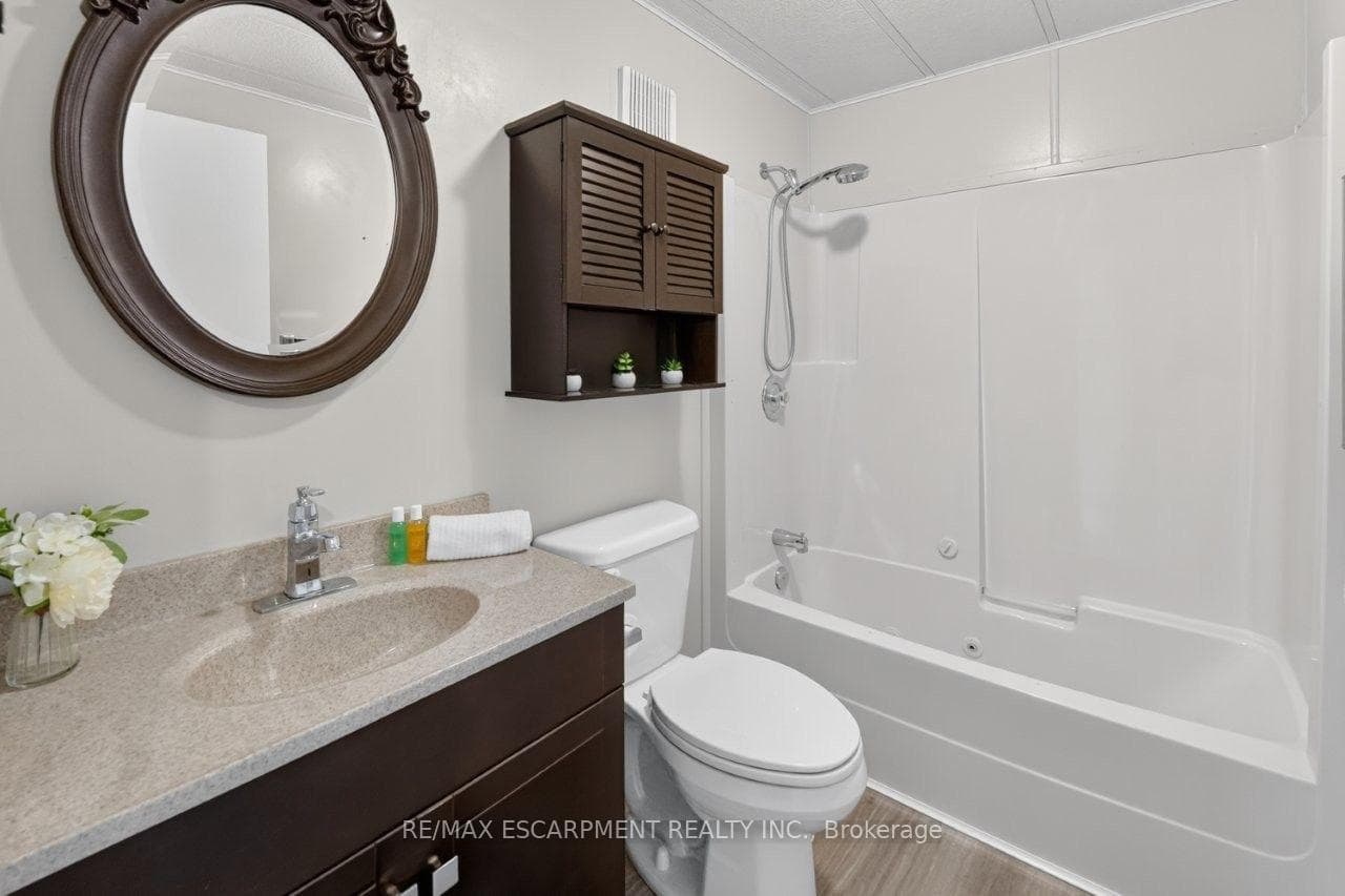 3033 Townline Road Unit 317 photo 20