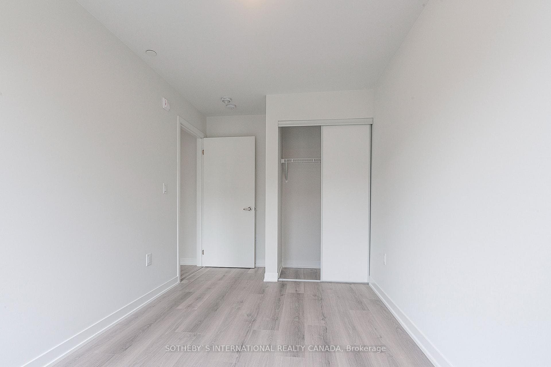 3401 Ridgeway Drive Unit 310 photo 19