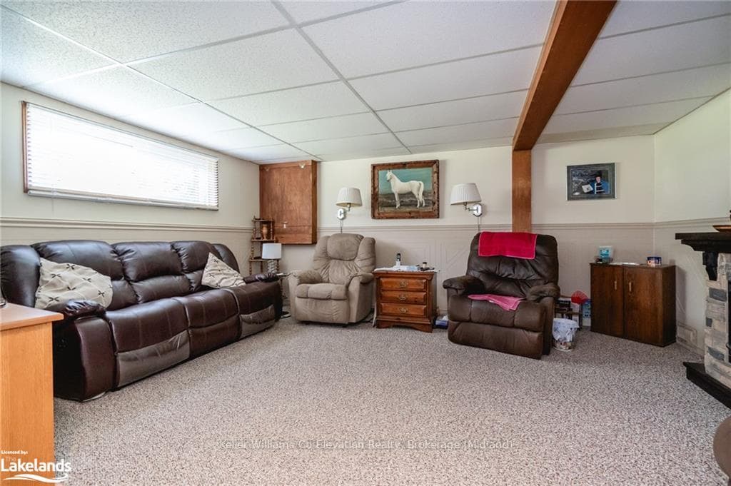 855 BIRCHWOOD Drive photo 20