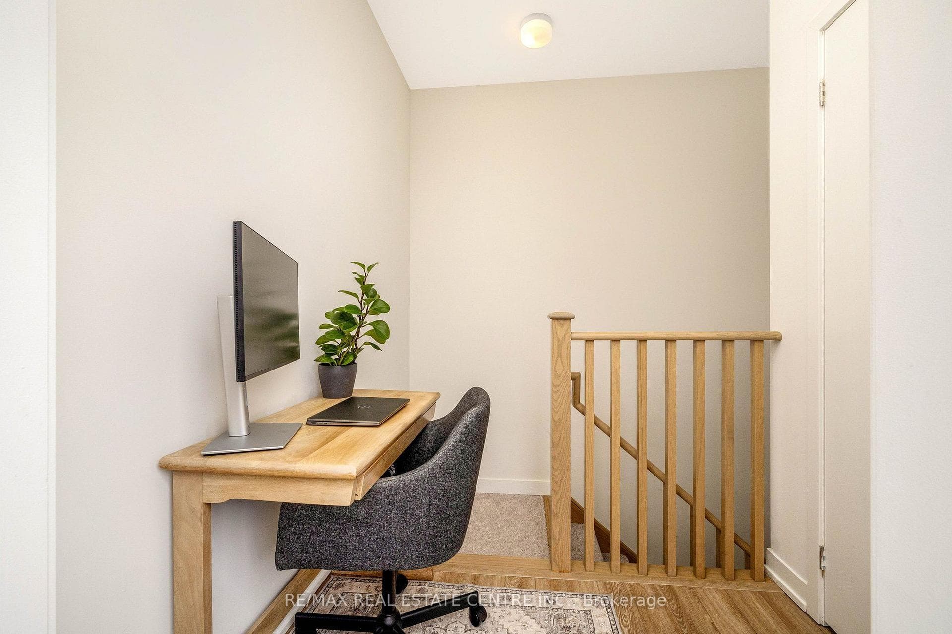 3409 Ridgeway Drive Unit 18 photo 32