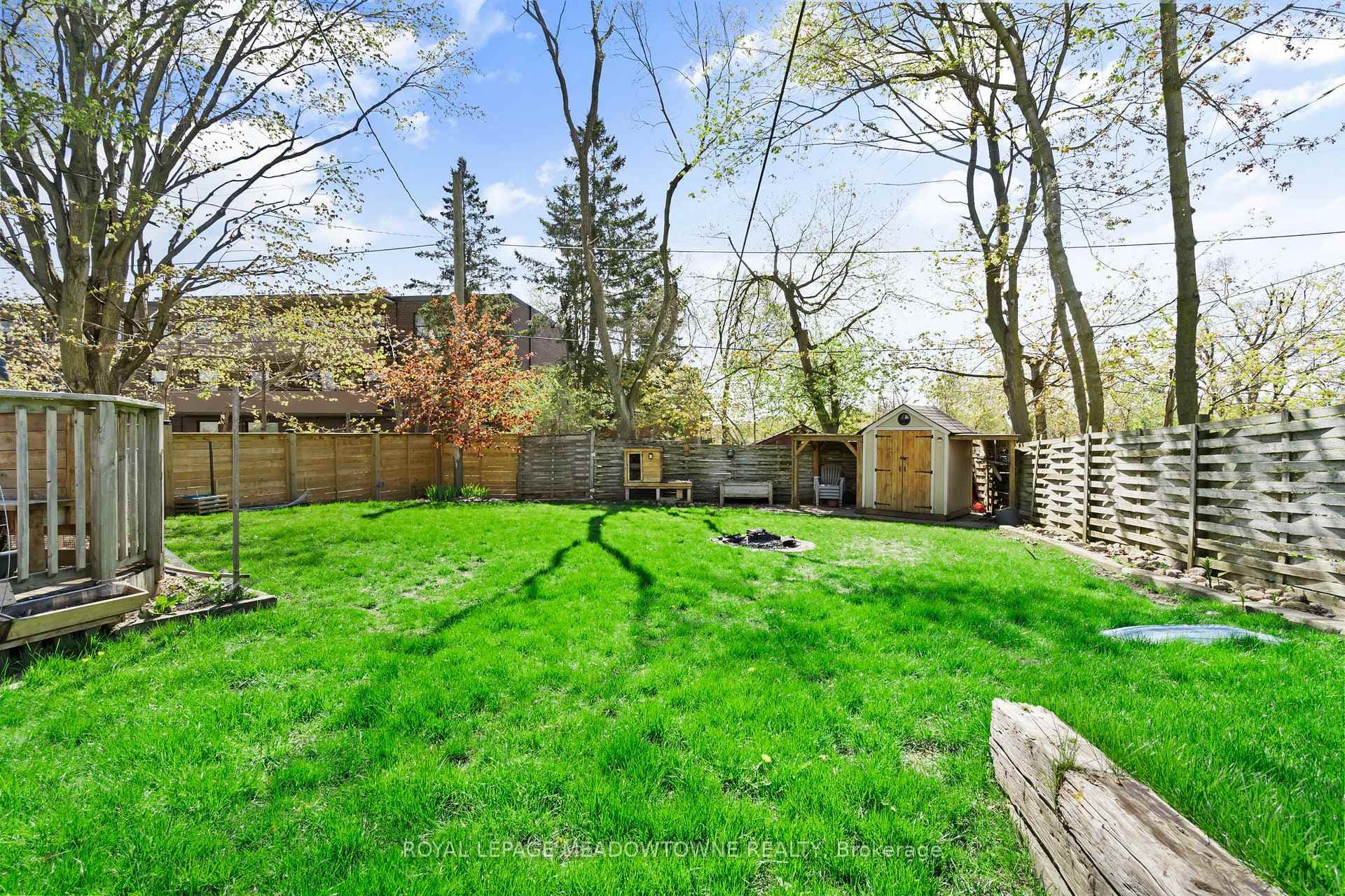 176 Longfield Road Unit Upper photo 23