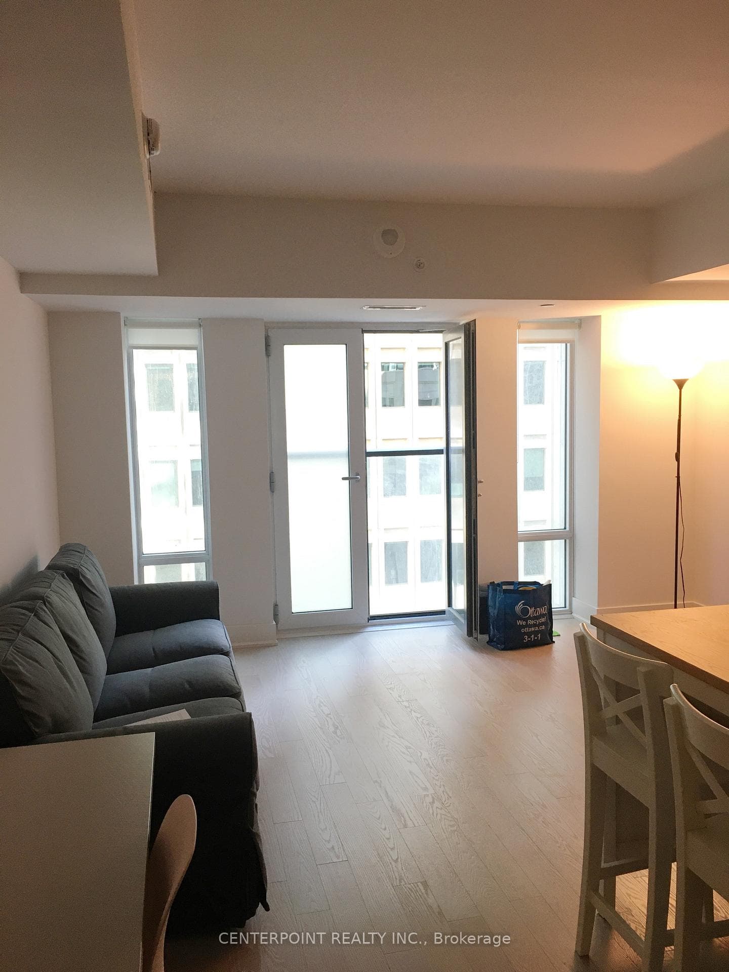 955 Bay Street Unit 816 photo 2