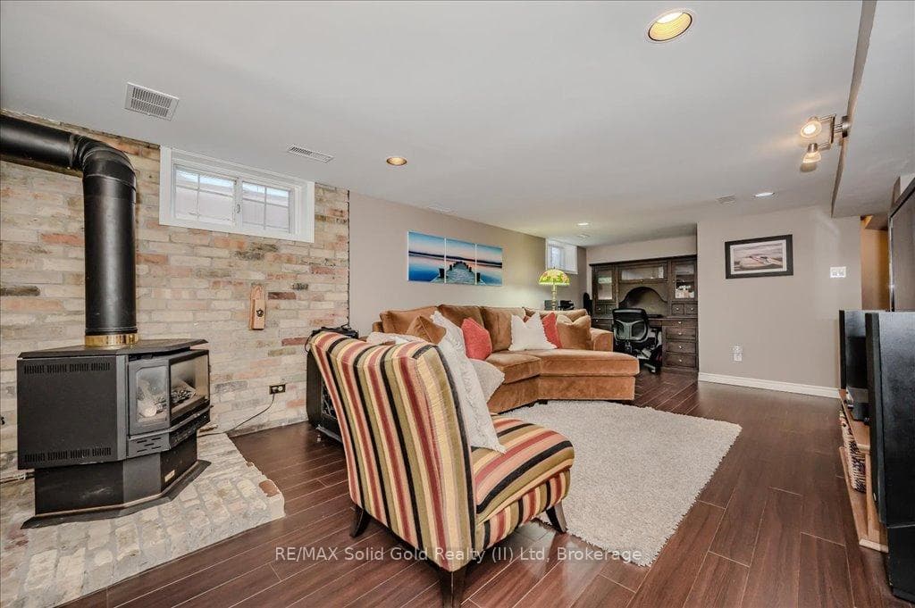 167 Lucan Avenue photo 31