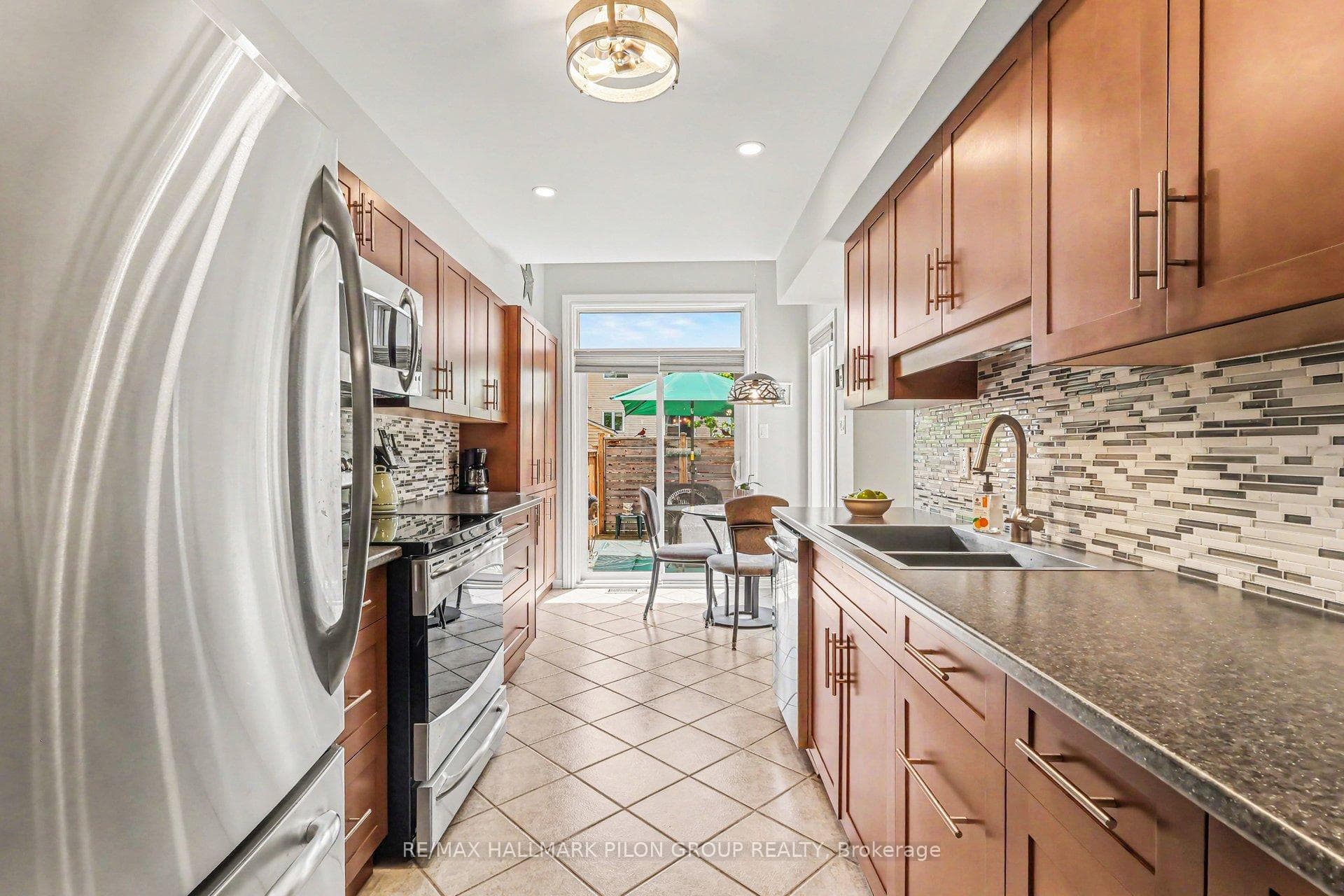 510 Wincanton Drive photo 8