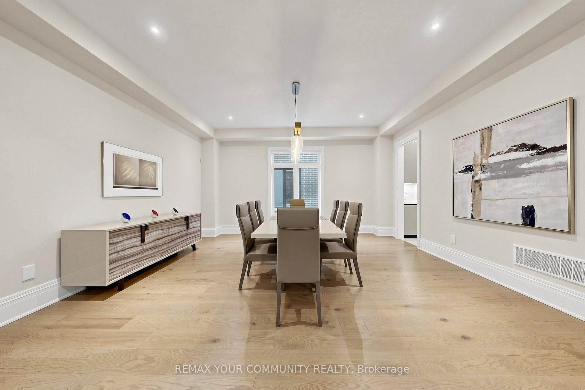 60 Royal Hill Court photo 3