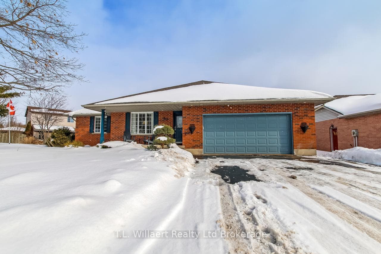 20 Andover Avenue photo 1