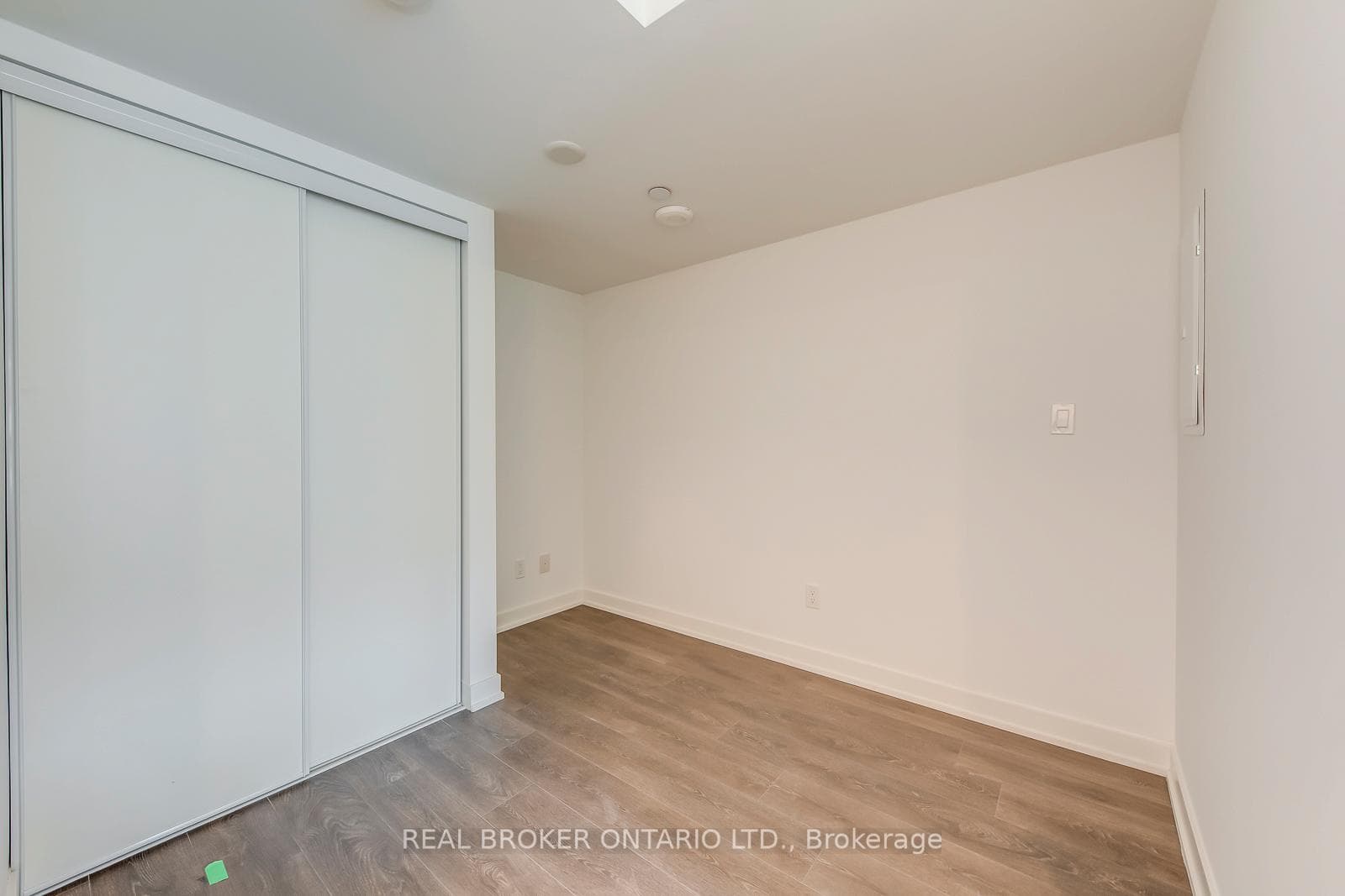 370 Martha Street Unit 303 photo 13