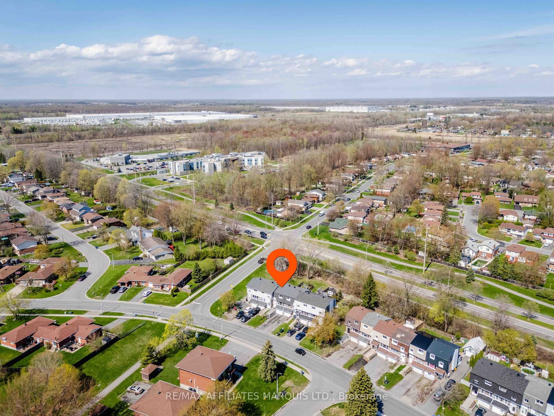 812 Glengarry Boulevard photo 49