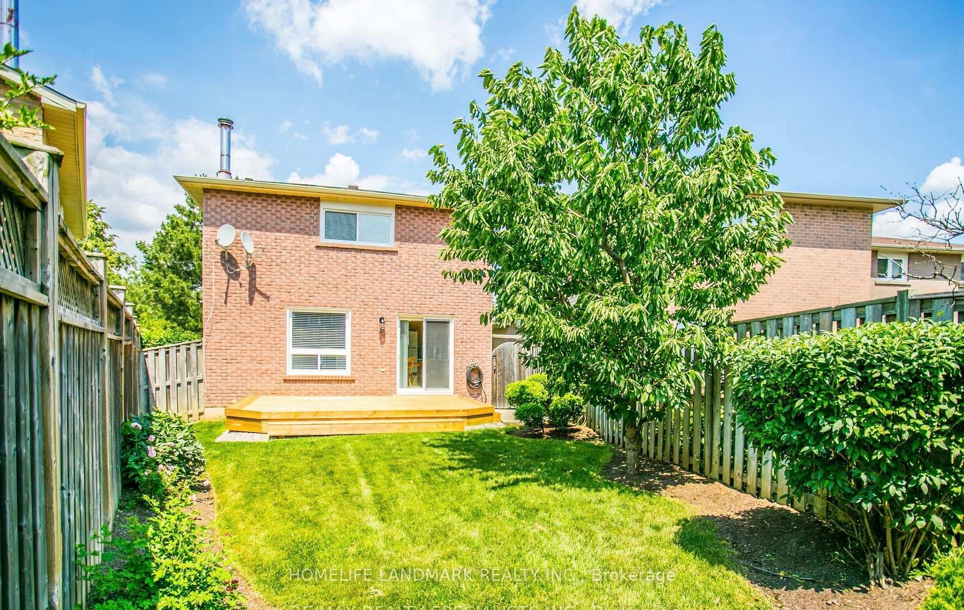 4120 Chadburn Crescent photo 31