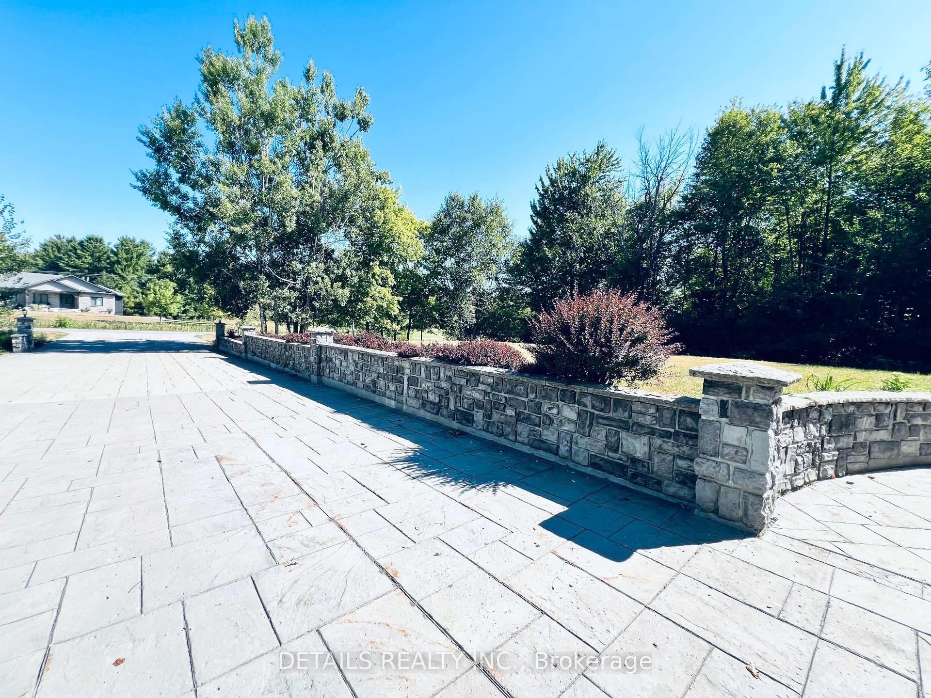 461 John Aselford Drive photo 4