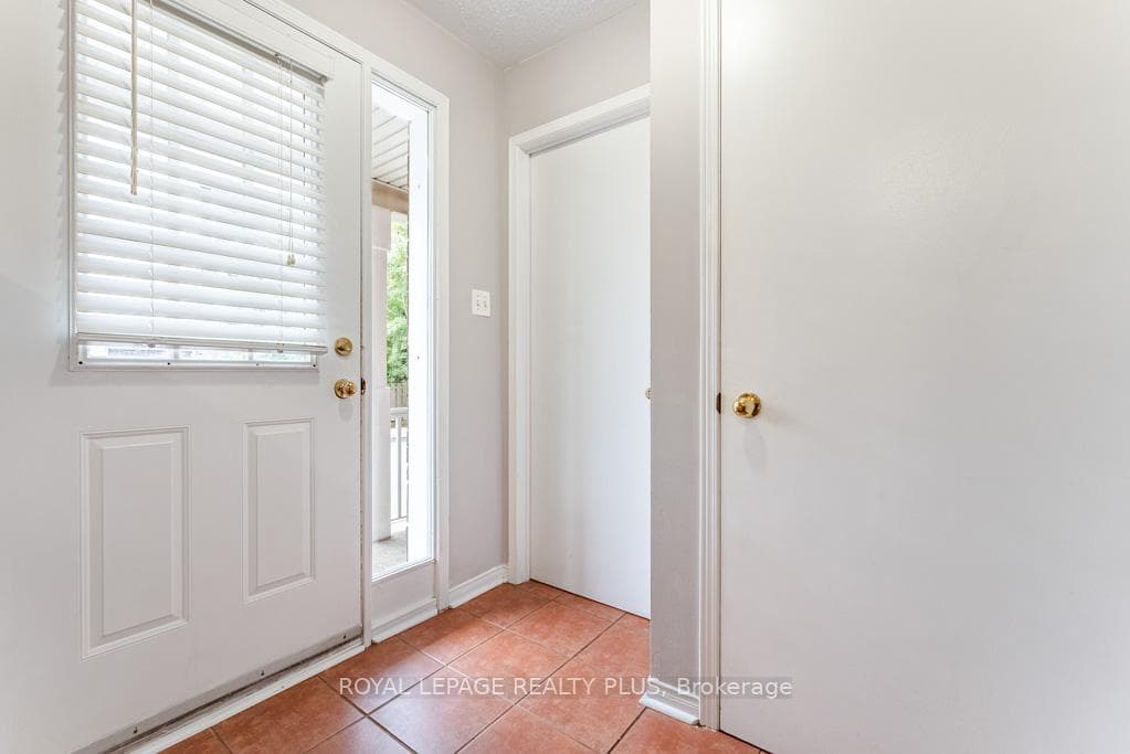 6830 Meadowvale Town Cent Circle Unit 69 photo 13