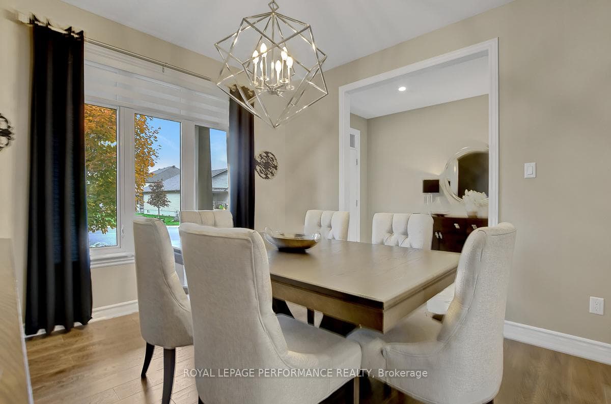 104 York Crossing photo 6