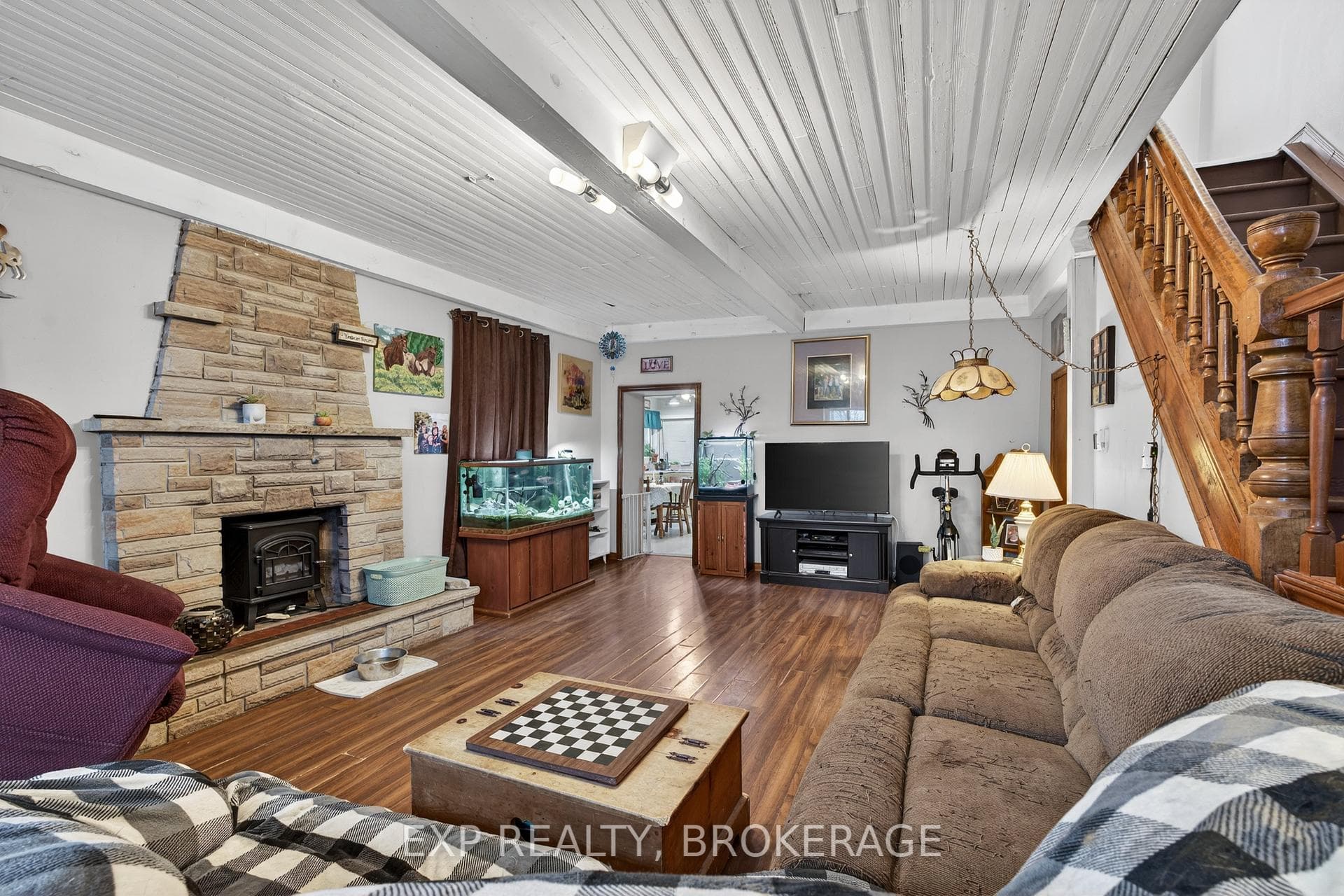 2295 SYDENHAM Road photo 7