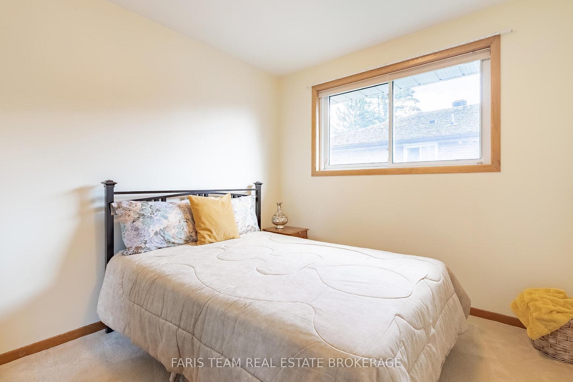 212 Grove Street photo 15