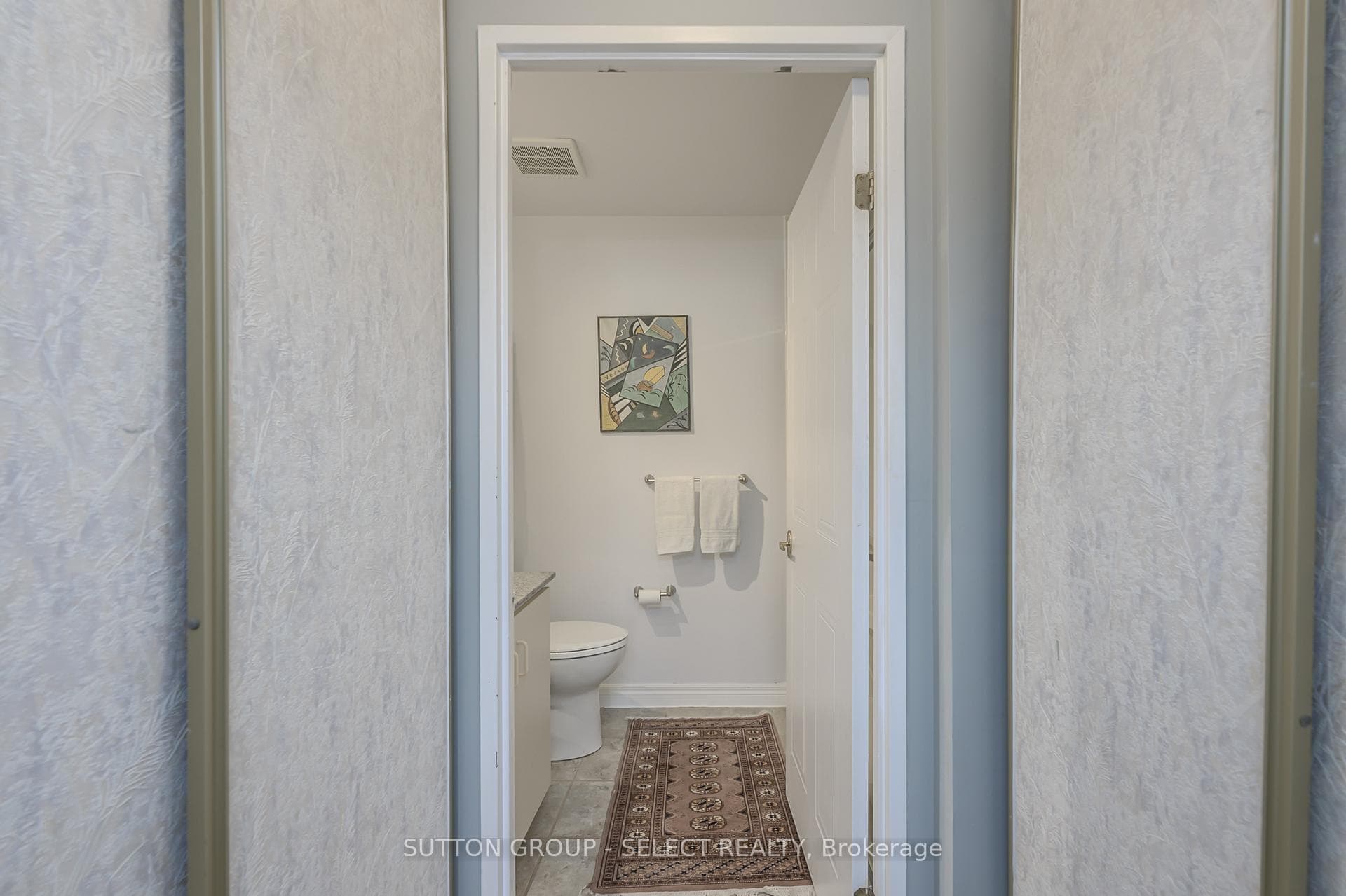 570 PROUDFOOT Lane Unit 409 photo 28