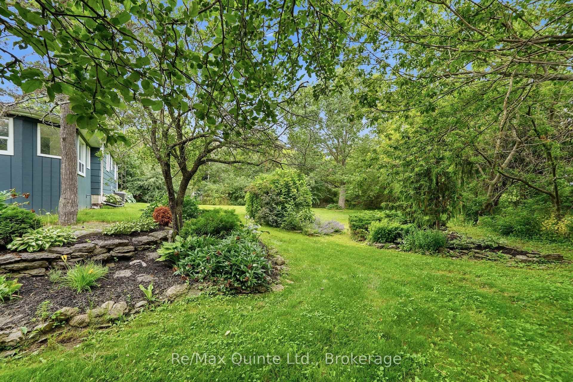6 Grays Lane photo 35