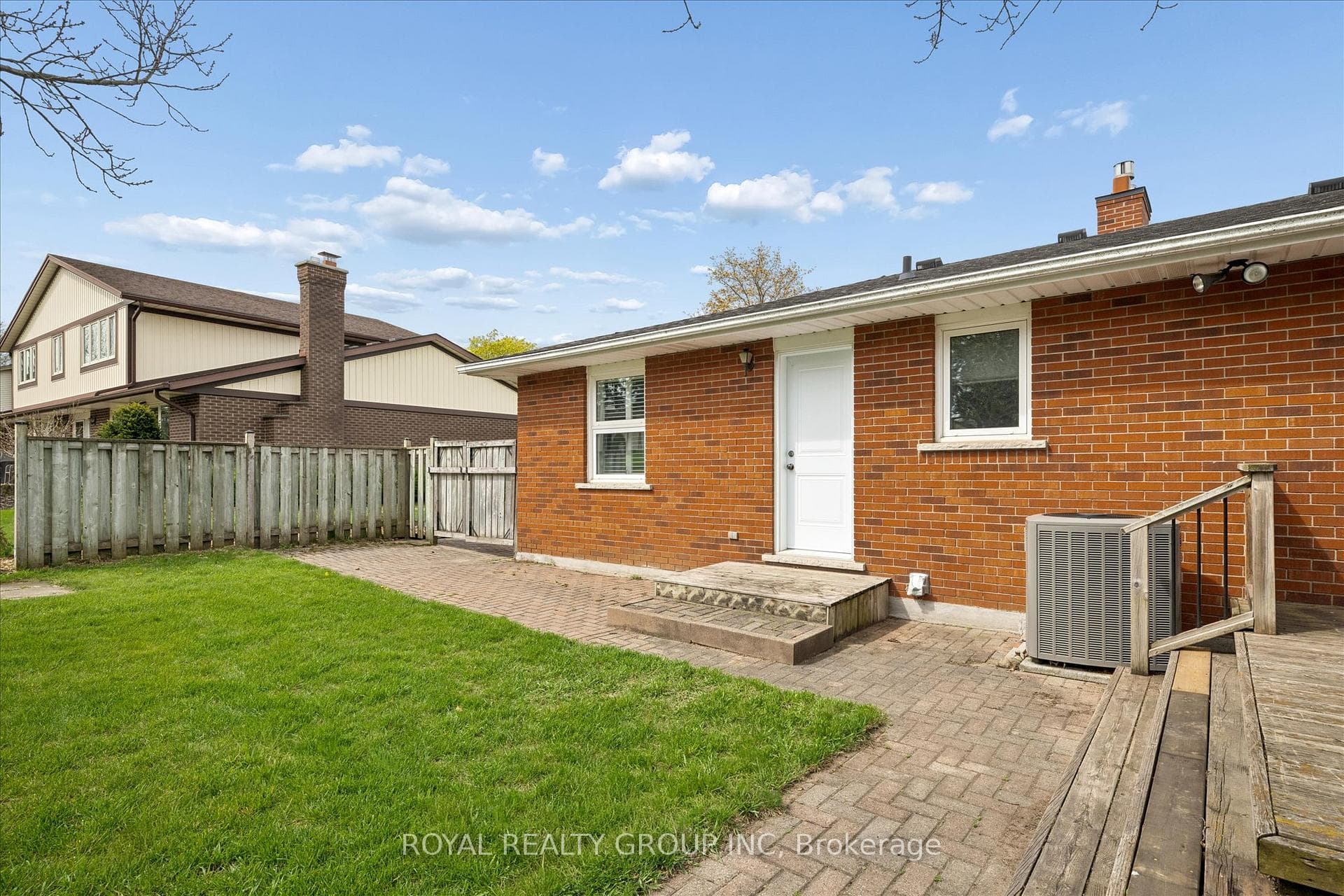 28 Strauss Court photo 36