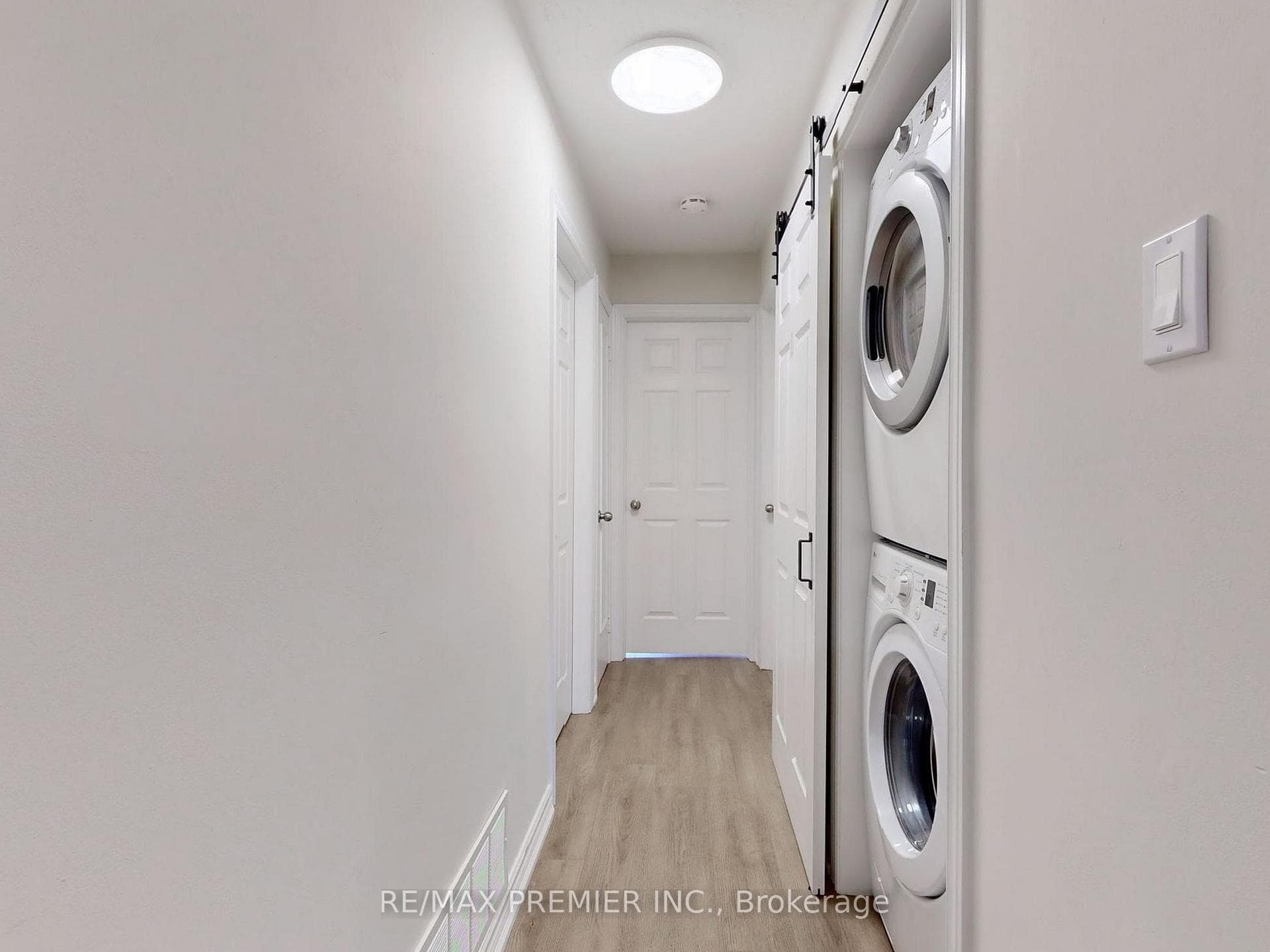54 Habitant Crescent photo 20
