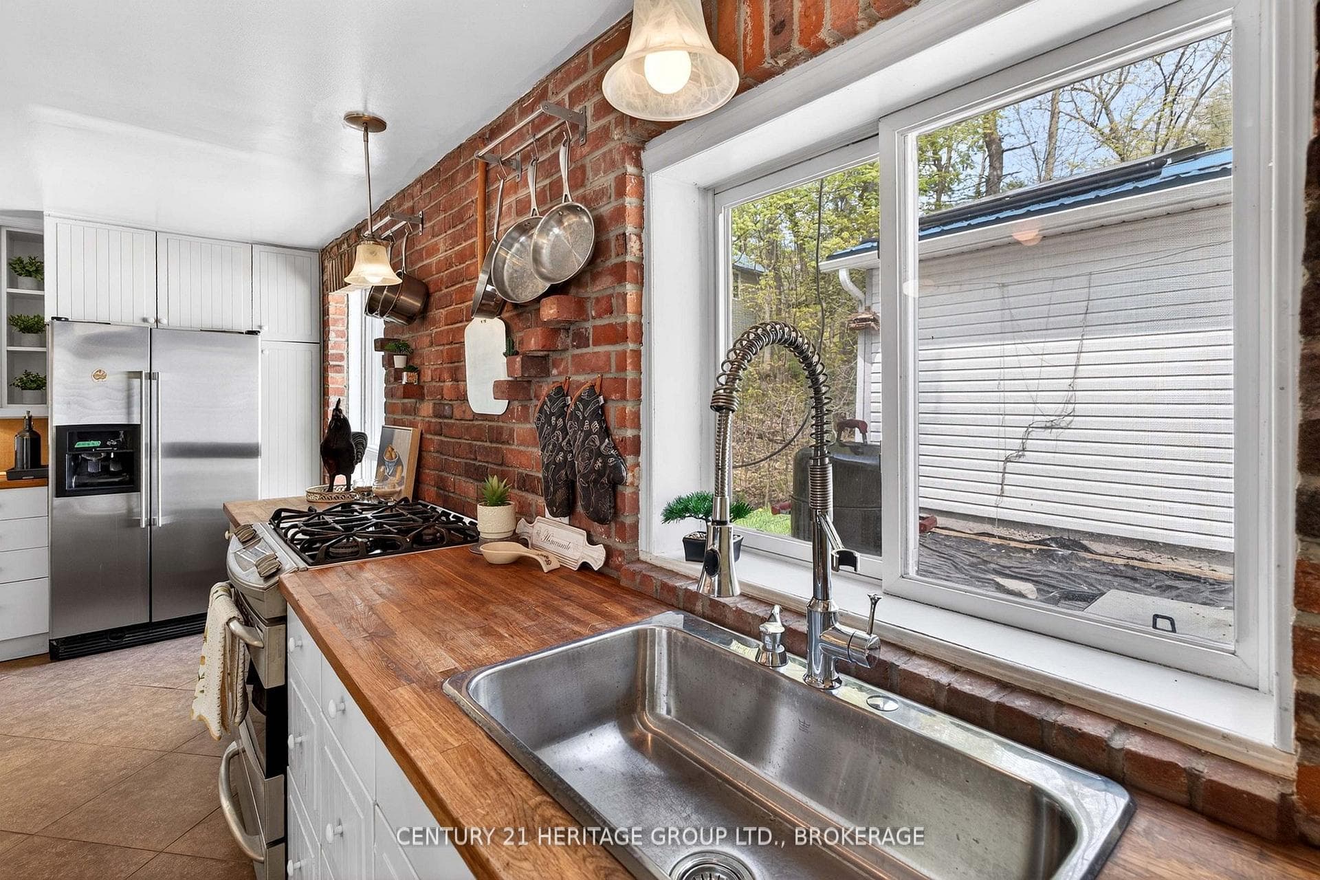 1726 Turcotte Lane photo 8