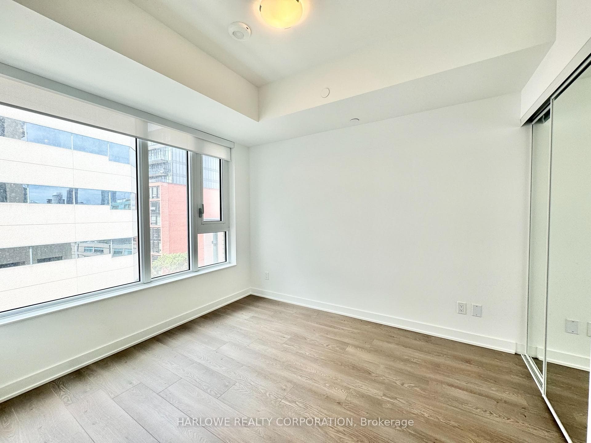 543 Richmond Street Unit 933 photo 5